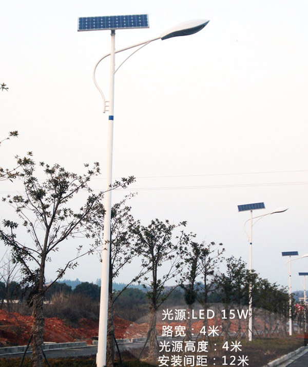 新农村4米太阳能路灯